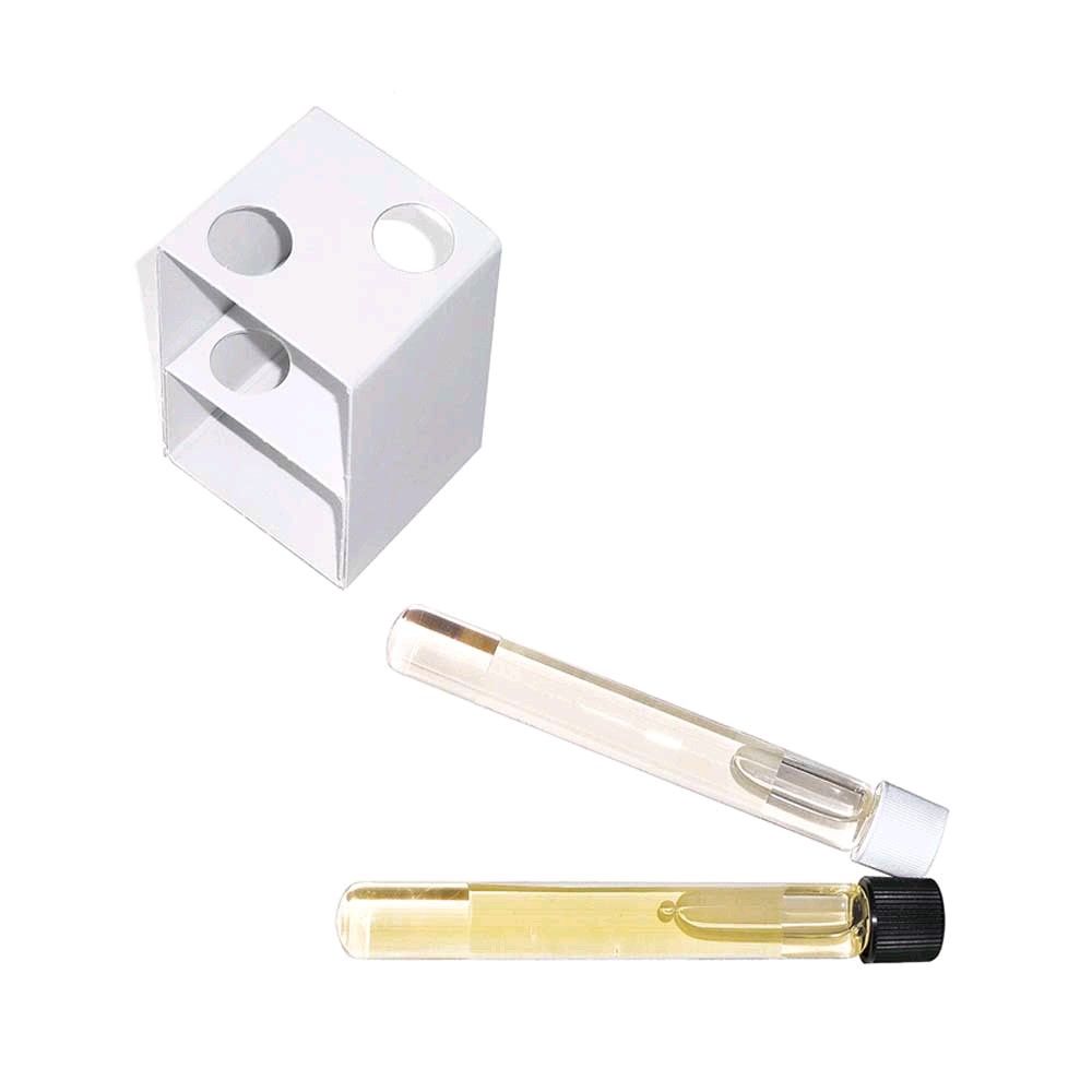 Kontroll-Lösung für Urinteststreifen: zwei Röhrchen/Fläschchen mit gelber Lösung, mit Kappe