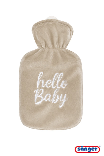 Sänger Wärmflasche mit Velourbezug, beige mit „Hello Baby“-Schrift