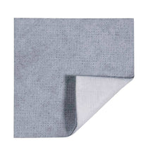 Steriler Wundverband Askina® Carbosorb, absorbierende Kompresse mit grauer Oberfläche