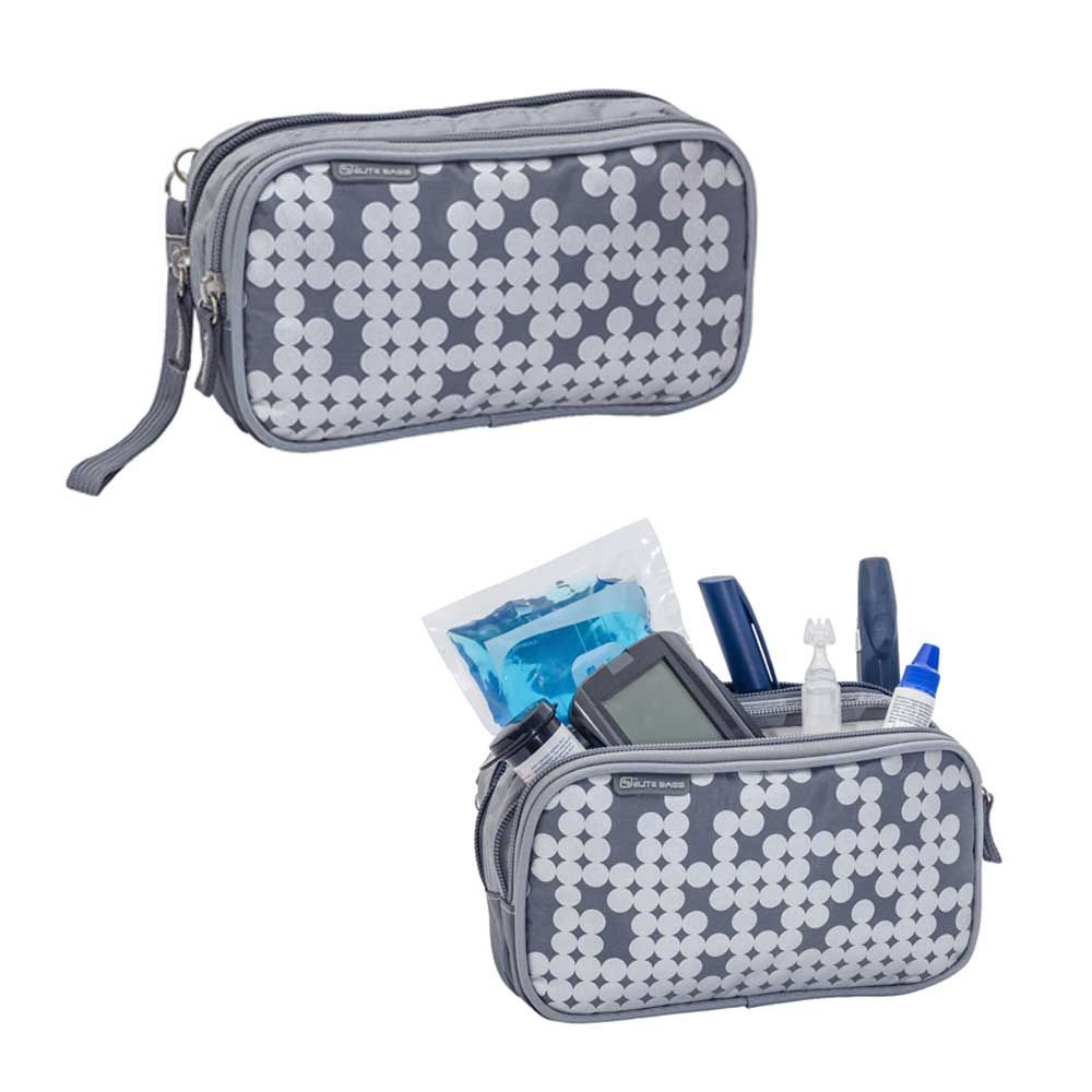 Diabetikertasche mit grauem Punktmuster, geöffnetes Etui mit mehreren Fächern.
