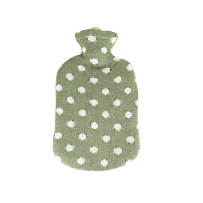 Wärmflasche 2 l mit Strickbezug Punktedesign, maigrün mit weißen Punkten