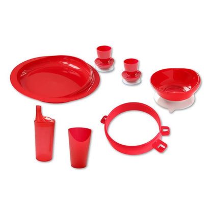 Rotes Geschirr-Set mit Teller, Schüsseln, Bechern und Trinkflasche