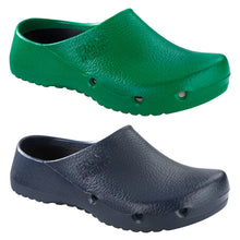 Birkenstock Birki Air Clog aus Polyurethan, grün, seitliche Belüftungslöcher
