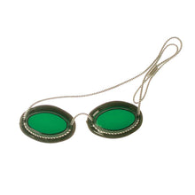 Höhensonnenbrille mit grünen Linsen und Kordelband, dunkel eingefasst