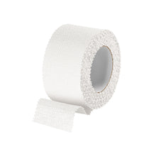 Weiße Fixierpflaster-Rolle aus Baumwolle auf Papierrolle, 2,5 cm breit